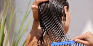 washing hair using comb